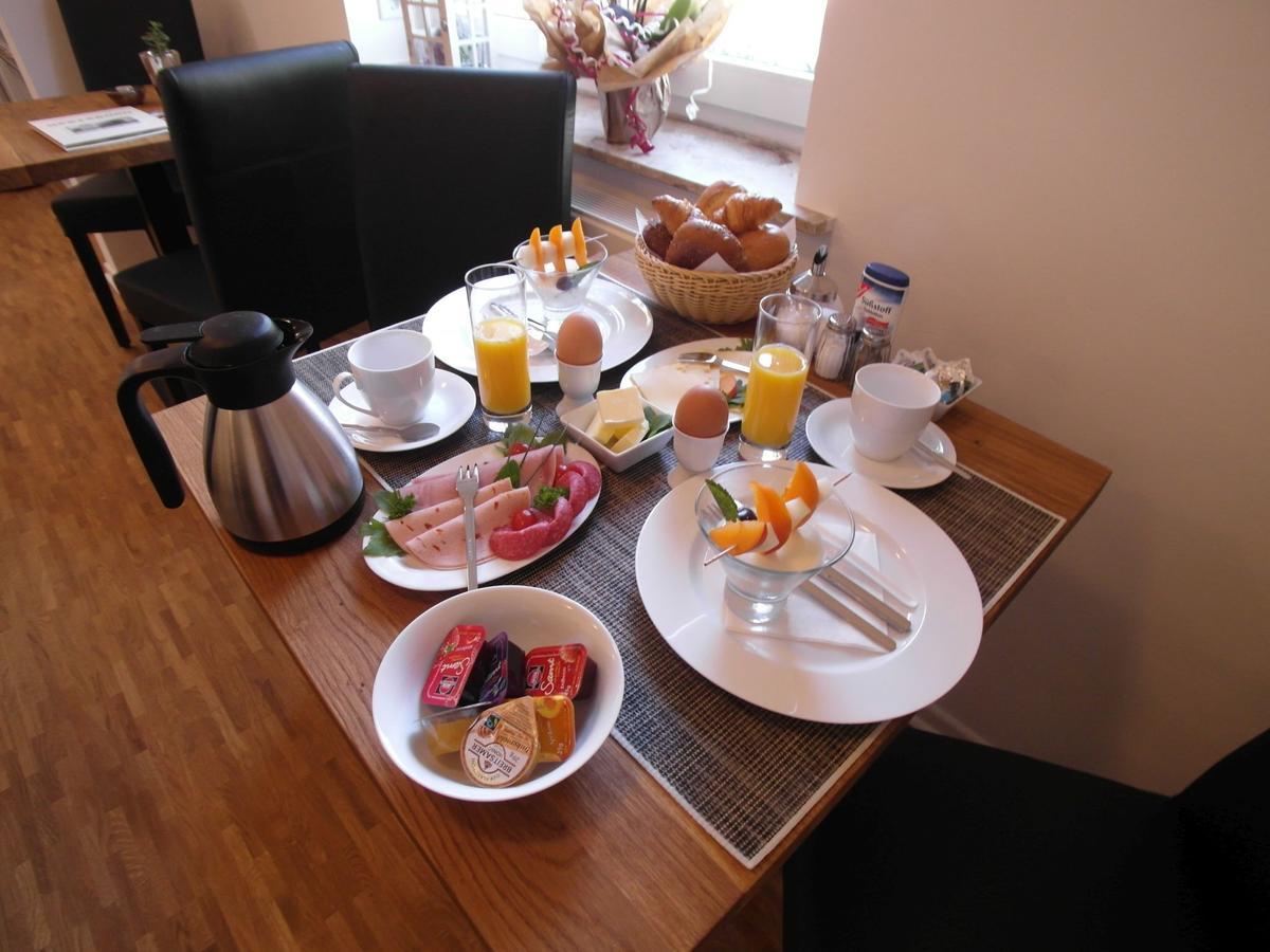 Bed & Breakfast Meerbusch Dış mekan fotoğraf